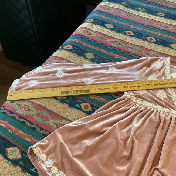 POL Rose Velvet Embroidered Long Sleeve size Small - Picture 8 of 11